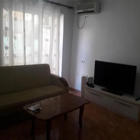 21 Dhjetori Tirana